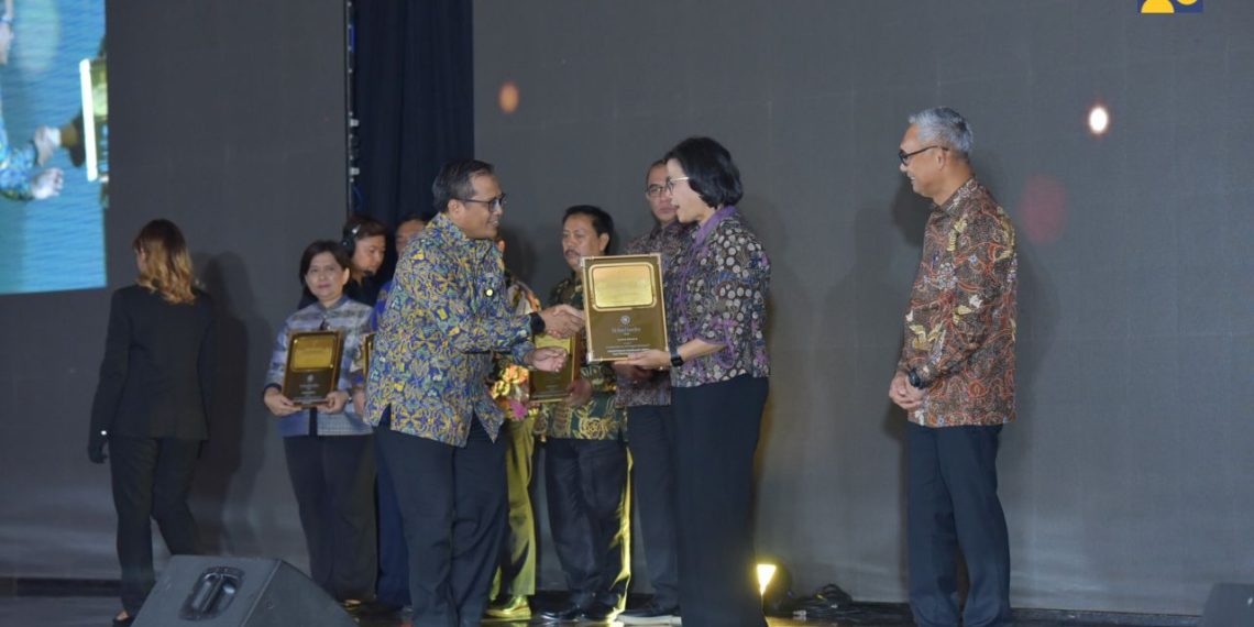 Tinjau Simulasi Penerapan Teknologi MLFF di Jalan Tol Bali-Mandara, Menteri Basuki: Terobosan Transportasi Manfaatkan Teknologi
