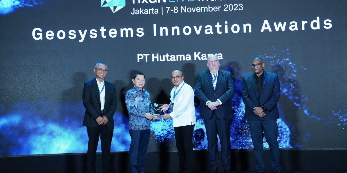 Hutama Karya Dinobatkan sebagai Perusahaan Game Changer dan Best Safety Performance