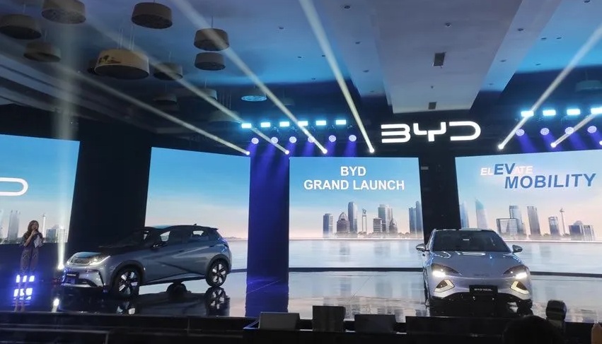 Resmi Hadir di Indonesia, BYD Kenalkan Tiga Mobil listrik