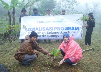 BCA Syariah Peduli Tanam 1.000 Bibit Durian di Bogor