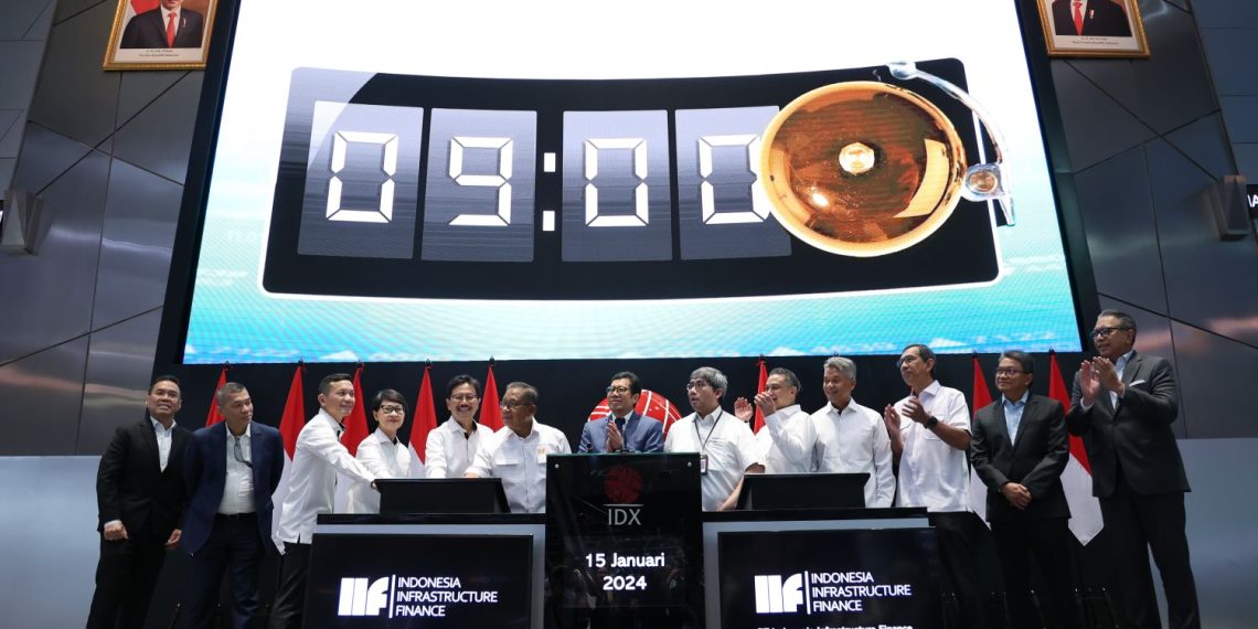 Resmi Listing, Surat Berharga Perpetual IIF Tahun 2023 Gaet Dana Rp335 Miliar