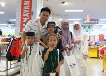 FIFGROUP Gelar Program CSR ”Tumbuh-kan Kebaikan” di Kota Balikpapan