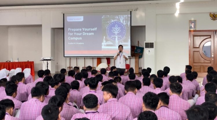 Career Support Menyapa Siswa Sekolah Prestasi Prima