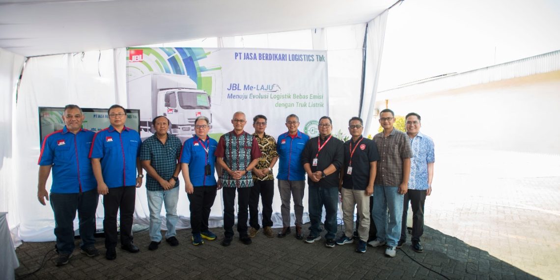 Inovatif di Sektor Logistik, LAJU Luncurkan Penggunaan Truk Listrik untuk Layani Mitra