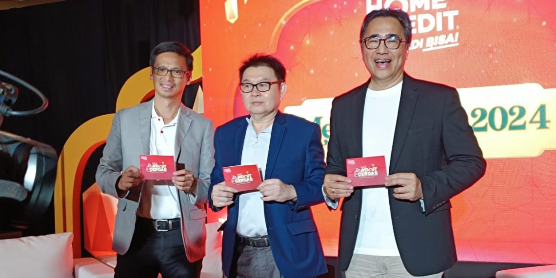 Tak Cuma Sebar Buku Saku Literasi Keuangan, Home Credit Tawarkan Promo Menarik Selama Ramadan Ini