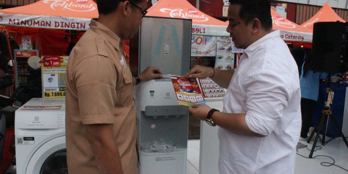 Raih Beragam Keuntungan, FIFGROUP di Festival Foodies Palembang 2024