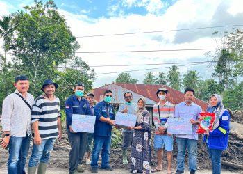 SKK Migas – KKKS Salurkan Bantuan Bencana Banjir – Longsor di Sumatra Barat