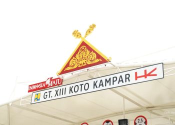 Presiden Jokowi Resmikan Tol Bangkinang – Koto Kampar Garapan Hutama Karya