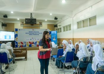 ACC Beri Literasi Keuangan untuk Siswa SMK di Samarinda dan Bandung