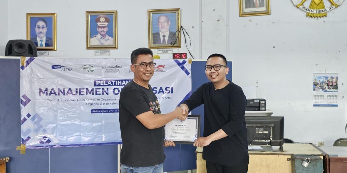 Mahasiswa Paramadina Gandeng Kampung Berseri Astra Sunter Jaya Wujudkan Kelompok Masyarakat Tertib Organisasi dan Administrasi