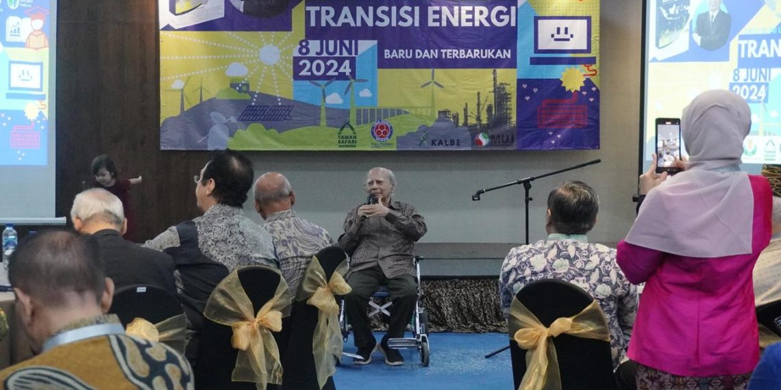 Luncurkan Buku Transisi Energi, Energi Baru Terbarukan, Prof Emil Salim Ingatkan Pentingnya Energi Bersih