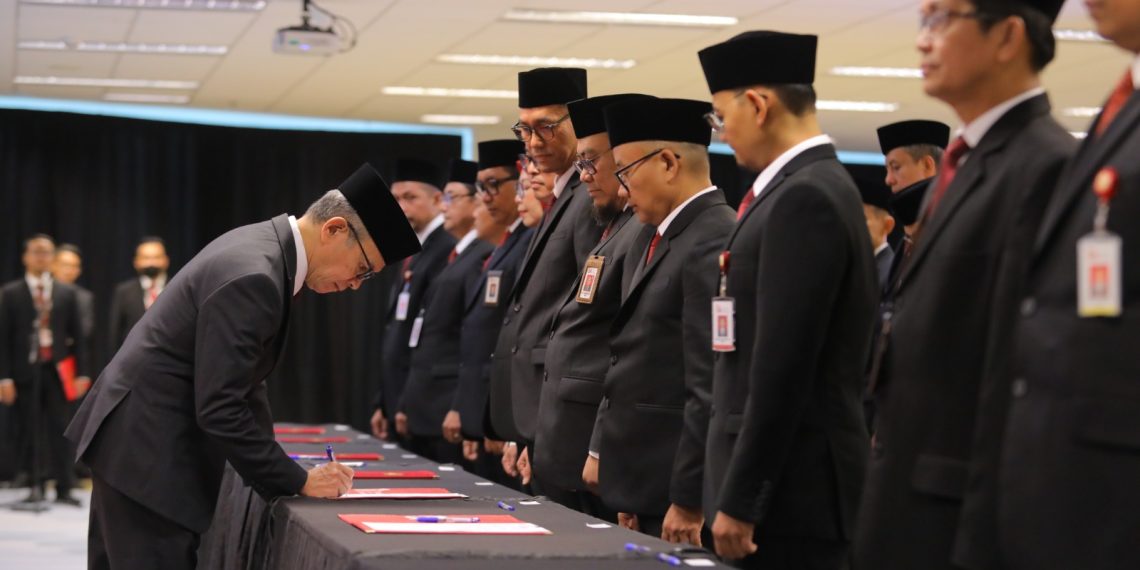 Pastikan OJK Berjalan Optimal, Sebanyak 21 Kepala OJK Daerah Dilantik