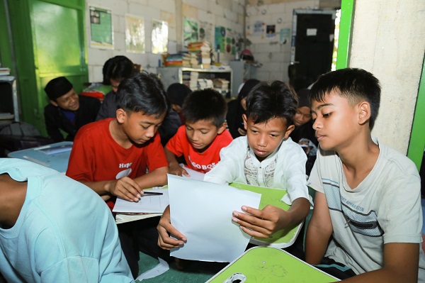 Asuransi Sinar Mas dan Asuransi Sinar Mas Unit Usaha Syariah Berikan Literasi Keuangan