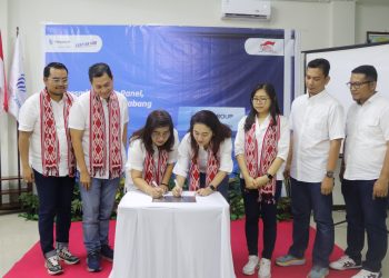 FIFGROUP Sukses Pasang Solar Panel ke-24 di Sorong