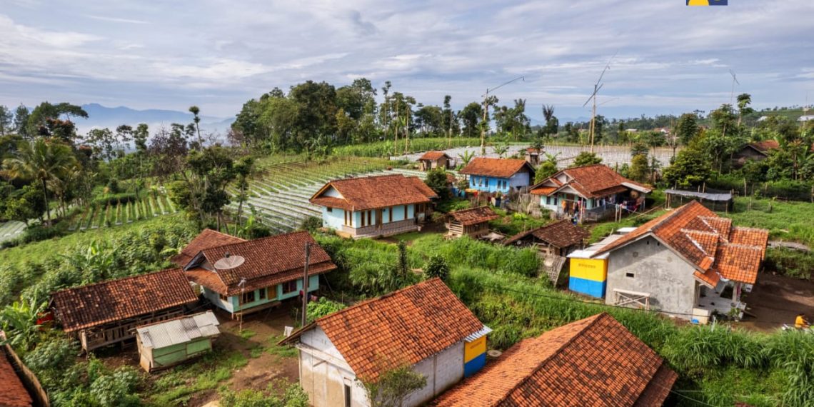 Bantuan Layanan Air Minum dan Sanitasi Kementerian PUPR Capai 14.798 Desa
