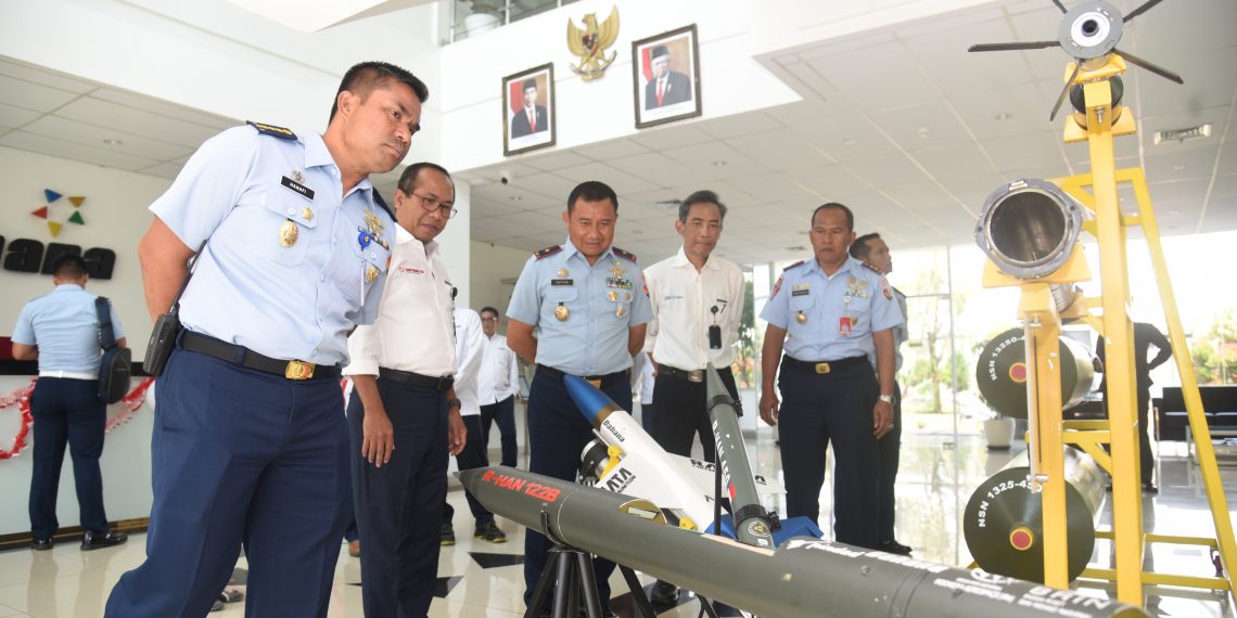 Dirut DAHANA Terima Kunjungan Danlanud Suryadarma