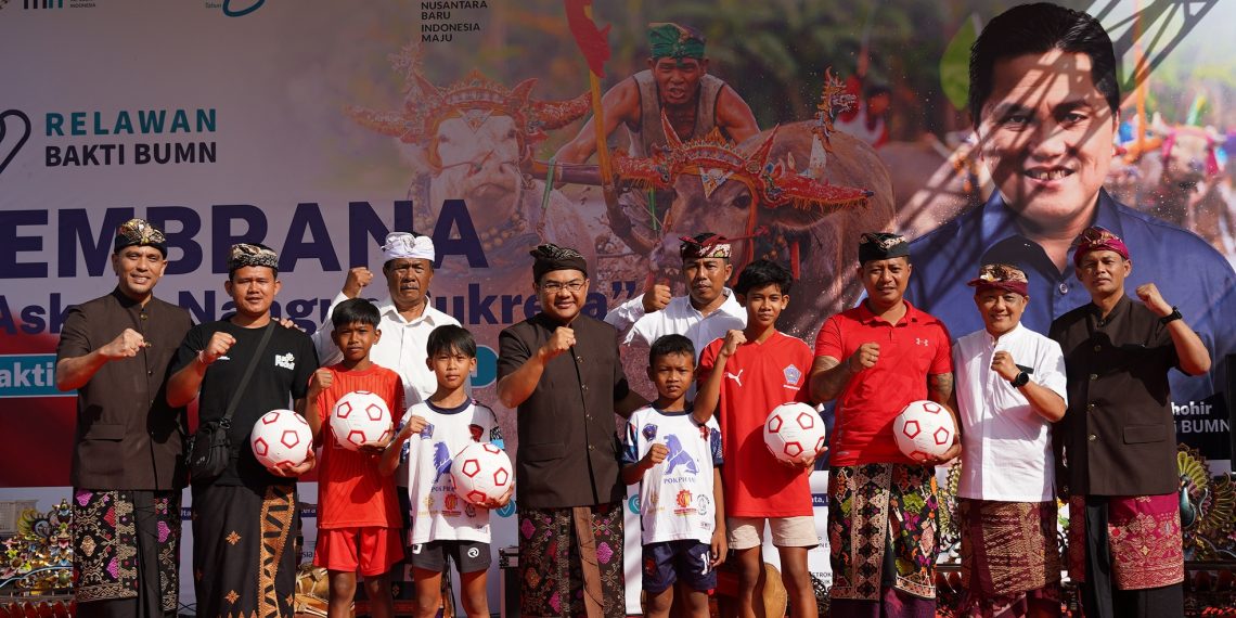 Relawan Bakti BUMN Implementasikan AKHLAK di HUT RI ke-79 untuk Indonesia Maju