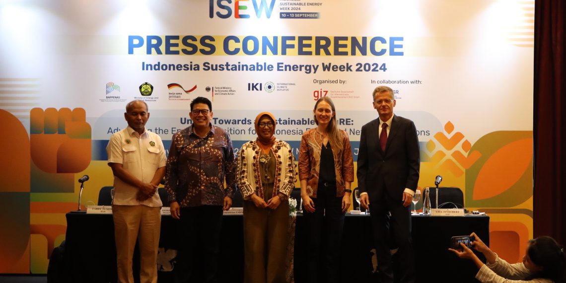 ISEW 2024: Songsong Indonesia Emas dengan Mempercepat Transisi Energi Berkeadilan