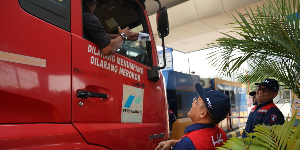 Hutama Karya Gelar Acara Spesial Hari Pelanggan Nasional