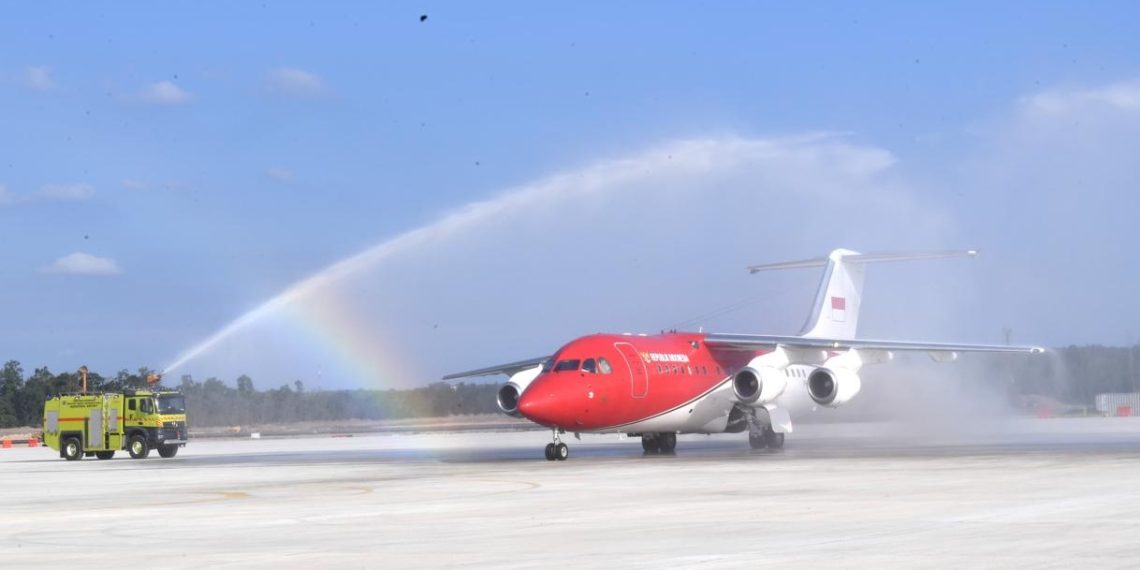 Presiden Sukses Mendarat Perdana di Bandara IKN, Ini Kata PTPP