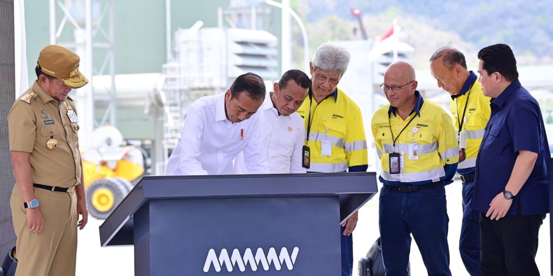 Wujudkan Hilirisasi, Presiden Resmikan Smelter Tembaga dan Pemurnian Logam Mulia AMMN