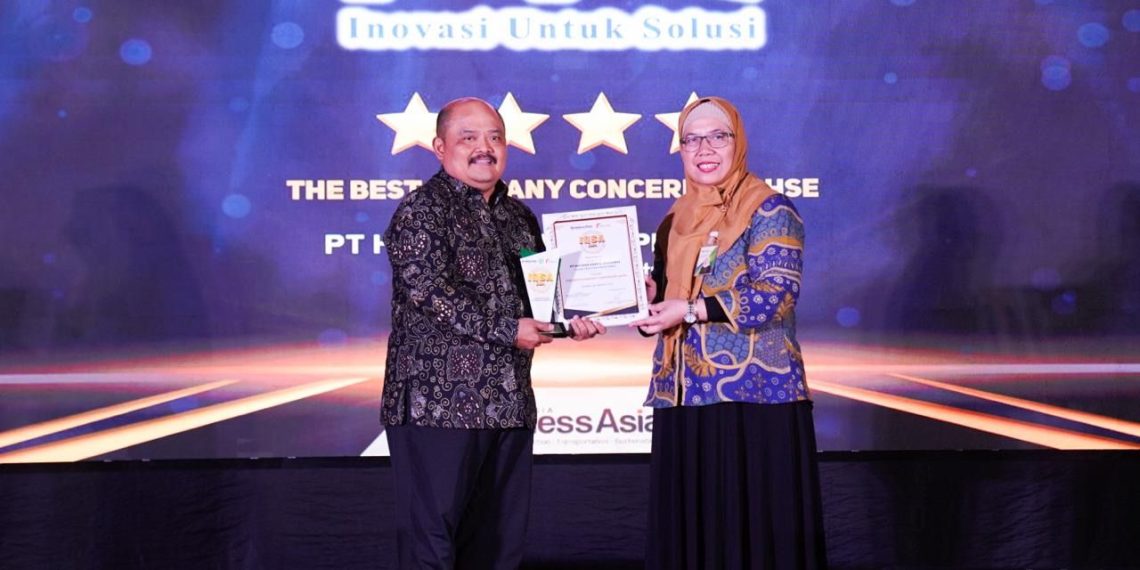 Berita Foto: Dua Pekerja Migas Terima Satyalancana