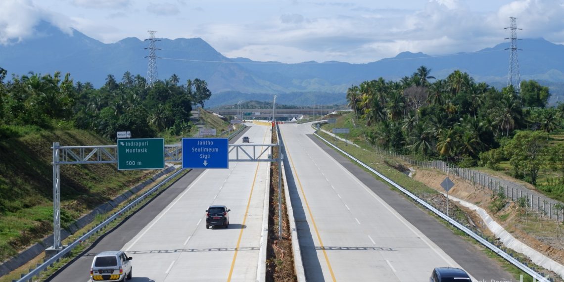 Hutama Karya Bangun 1.235 Km Tol Trans Sumatra