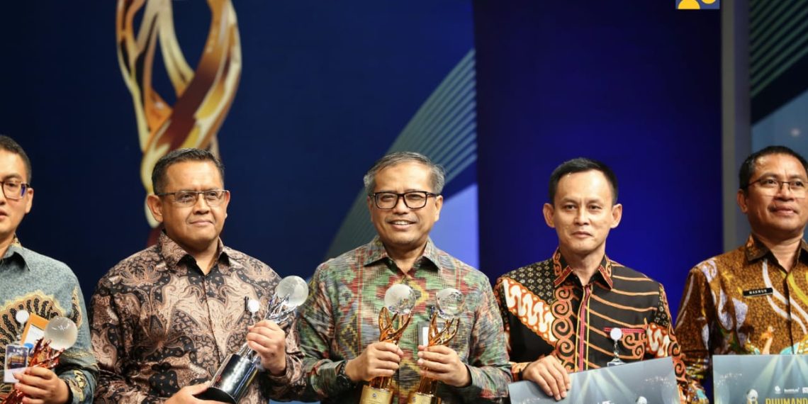 Kementerian PU Raih Penghargaan Informasi Geospasial Ke-6 pada 2024