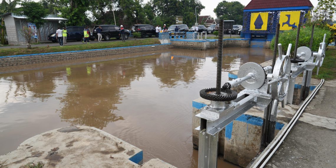 Pelaksanaan Program Swasembada Pangan, Menteri Dody Tinjau Rehabilitasi DI Mrican di Nganjuk