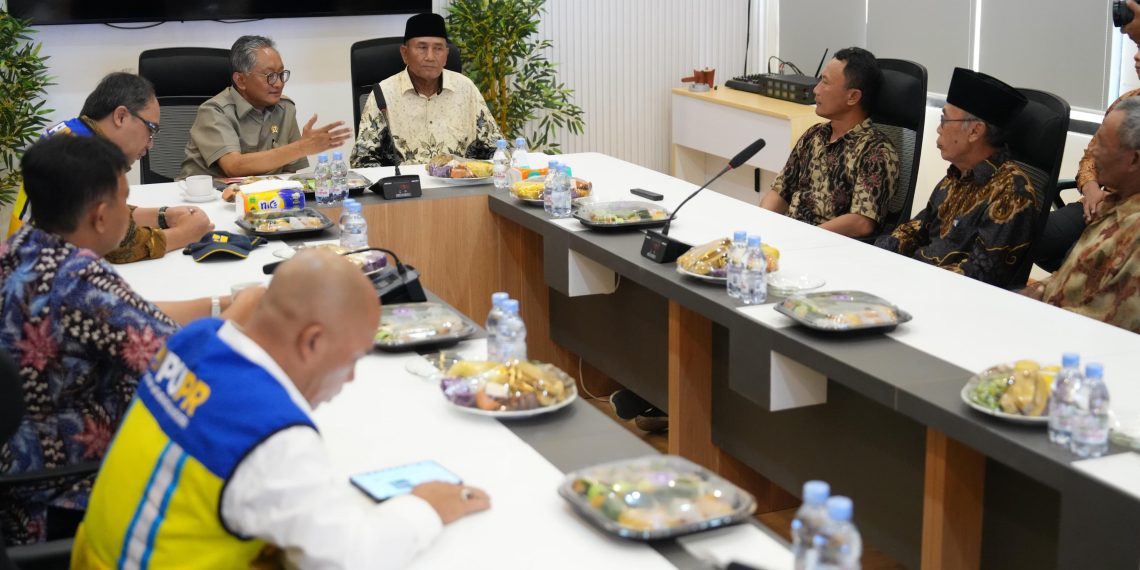 Menteri Dody Tinjau Modernisasi Daerah Irigasi Siman di Jombang, Tingkatkan Efisiensi dan Produktivitas Pertanian
