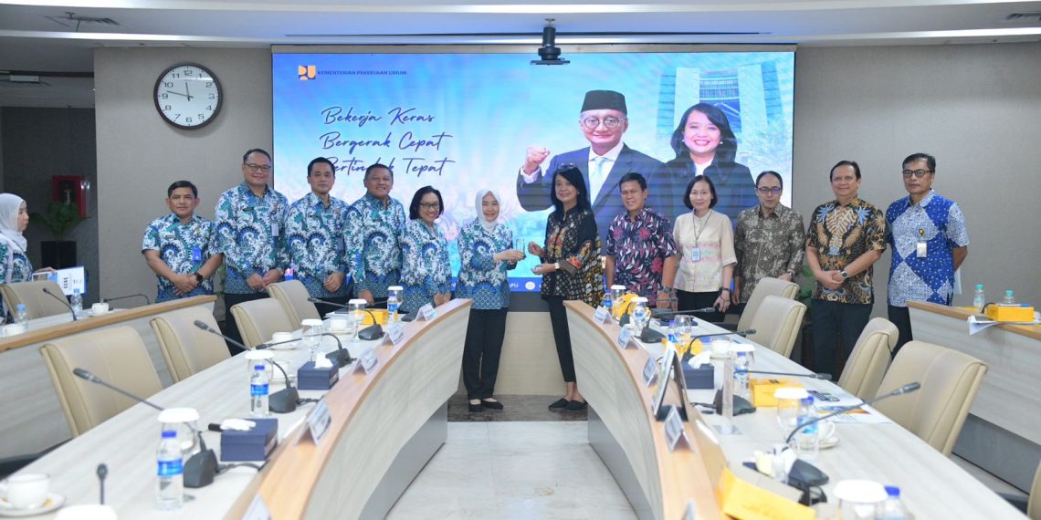 Bertemu Kepala BMKG, Wamen Diana Bahas Mitigasi Bencana Hidrometeorologi untuk Kelancaran Arus Nataru