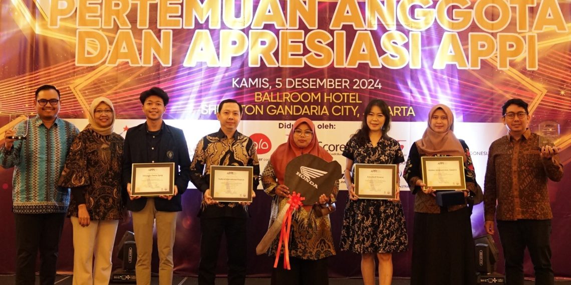 FIFGROUP Sabet 4 Penghargaan dari Asosiasi Perusahaan Pembiayaan Indonesia (APPI)