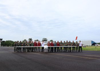 Kunjungan Wakabrin, Kabid Litbangyasa KKIP, dan Kabaglitbang Kemhan ke Bandara Nusawiru: Tinjau Pengembangan UAV DID 3.11 dan Mission System oleh PT Len Industri