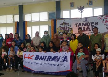 PT Bhirawa Steel Hadir dengan Program Bingkisan Bergizi Balita Stunting di Desa Tandes Surabaya