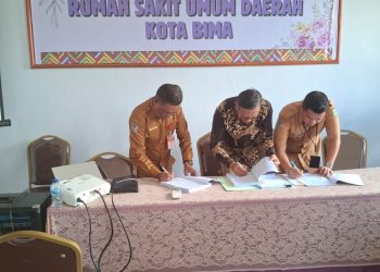Hutama Karya Teken Kontrak Pembangunan Dua RSUD