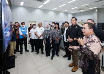 Tinjau TPA Benowo Bersama Menko AHY, Wamen Diana Apresiasi Model Pengelolaan Sampah Berbasis Energi