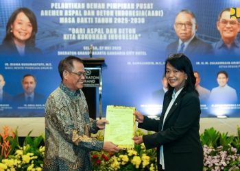 Hadiri Pelantikan DPP AABI, Wamen Diana Dorong Profesionalisme dan Inovasi Sektor Aspal-Beton