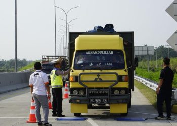 Hutama Karya dan Dishub Tindak 75 Truk Over Dimension Over Loading