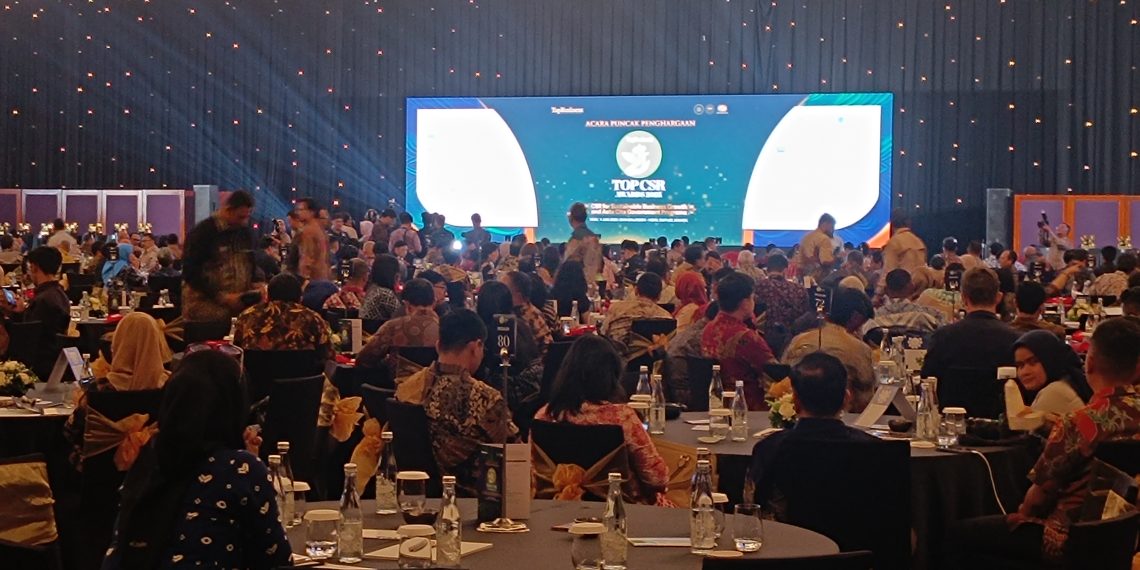 LIVE – Ratusan Perusahaan Terkemuka di Indonesia Raih TOP CSR Awards 2025