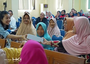 HKI Libatkan Karyawan dalam Program TJSL di Panti Sosial Tresna Werdha Budi Mulia 1
