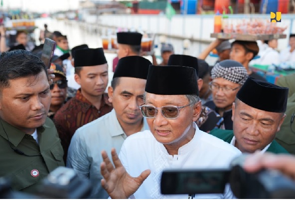 Istighosah Bersama Warga Demak, Kementerian PU Bergerak Cepat Atasi Banjir Rob
