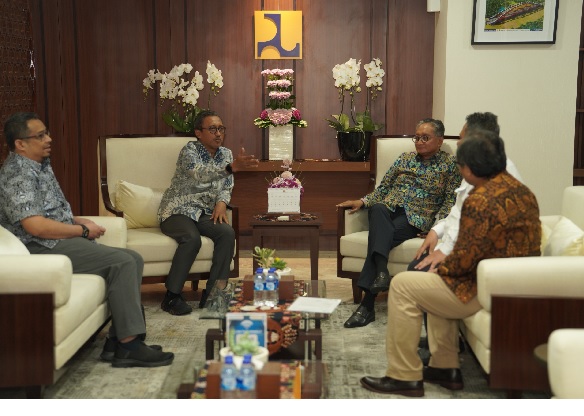 Menteri Dody Terima Kunjungan Perpamsi, Bahas Layanan Air Minum di Indonesia