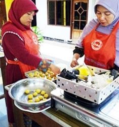 Bisnis Smelting Piawai Menyehatkan Masyarakat  dan  Menjaga Kepunahan Habitat Elang Jawa