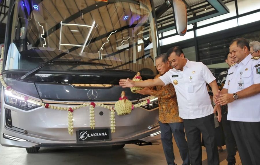 Karoseri Laksana Ekspor Bus ke Sri Lanka