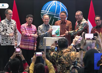 OJK Luncurkan Buku Memahami Perdagangan Karbon bagi Sektor Jasa Keuangan