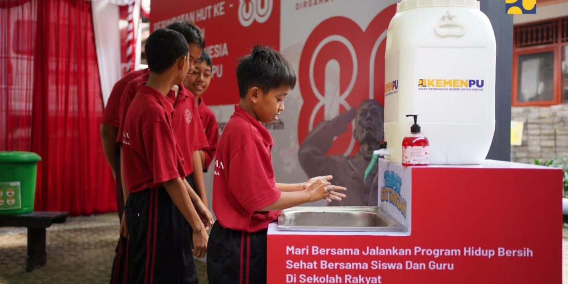 Libatkan 3.215 Peserta, Kementerian PU Tanamkan Perilaku Hidup Bersih dan Sehat di Sekolah Rakyat