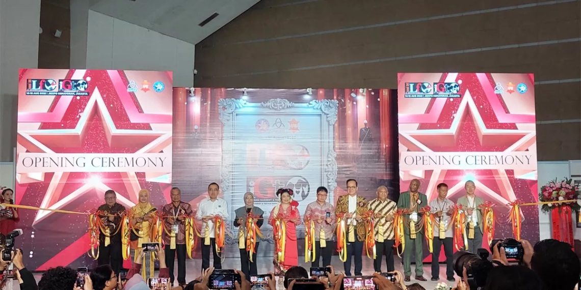 Pelaku Industri dari 11 Negara Ikuti Indo Leather & Footwear Expo 2025