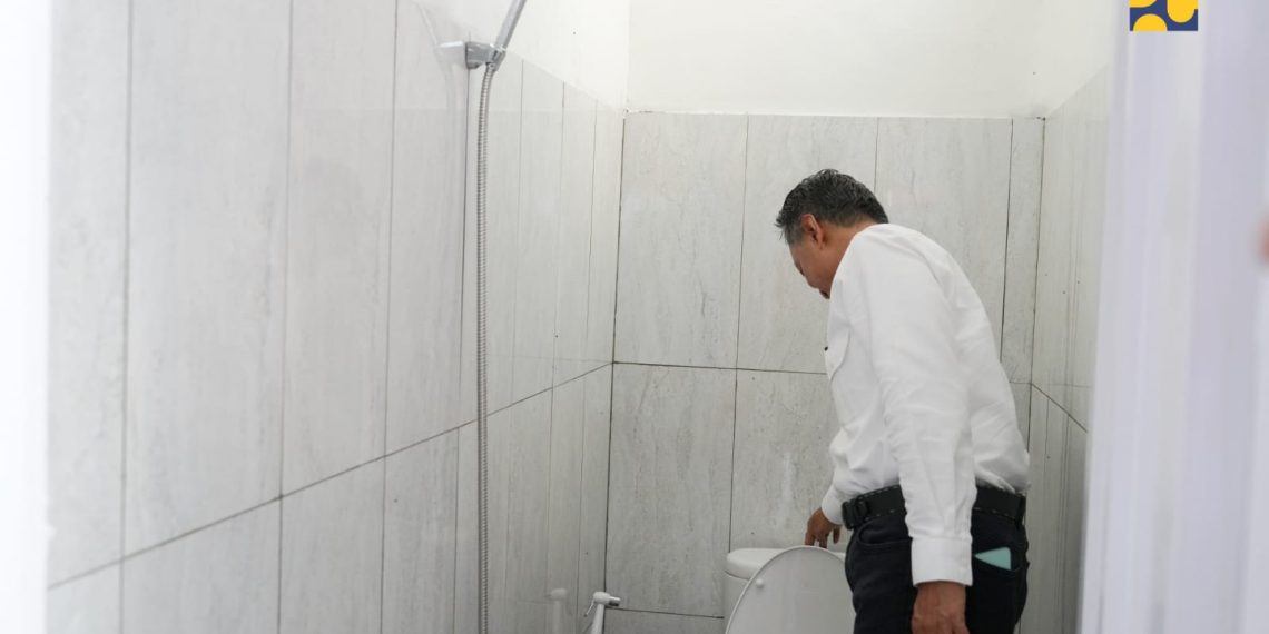Menteri Dody: Belajar Adalah Kunci Masa Depan, Jaga Fasilitas yang Kami Bangun