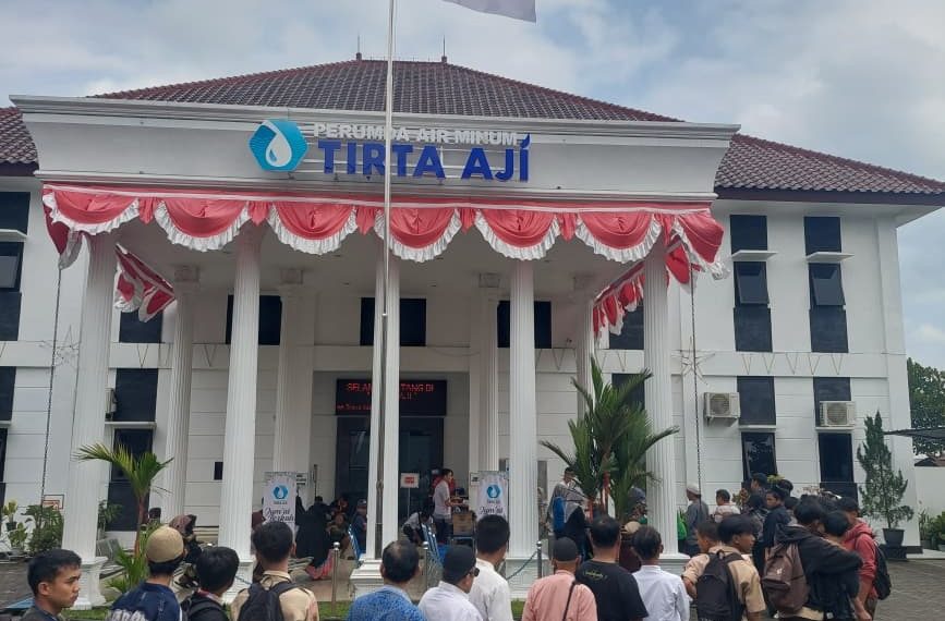 Gelorakan Semangat Kepedulian, PDAM Tirta Aji Kembali Gelar Acara Jum’at Berkah