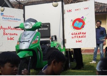 Program HK Peduli Pendidikan untuk Generasi Emas Tanah Terpencil